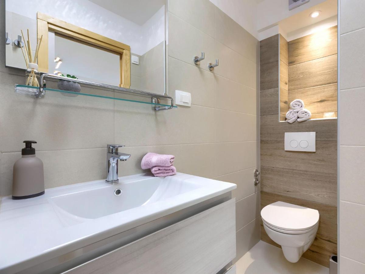 Holiday Home Laura By Interhome Pula Exterior foto